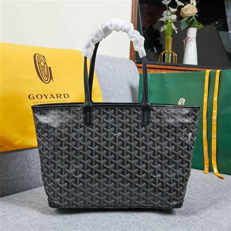 goyard wash bag price|goyard bag price list.